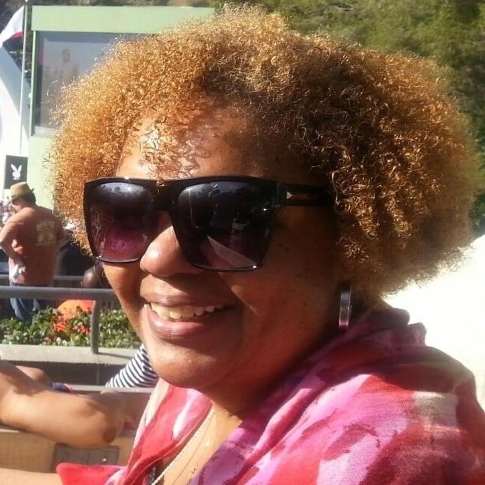 Meet your Posher, Sharon